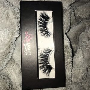 Lilly lashes in Carmel